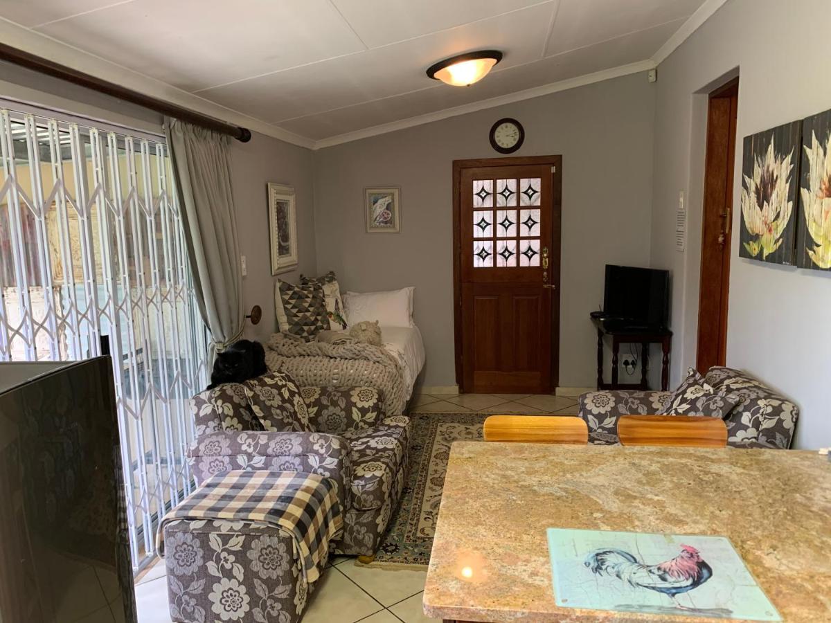 Jelani Guest House White River Bagian luar foto