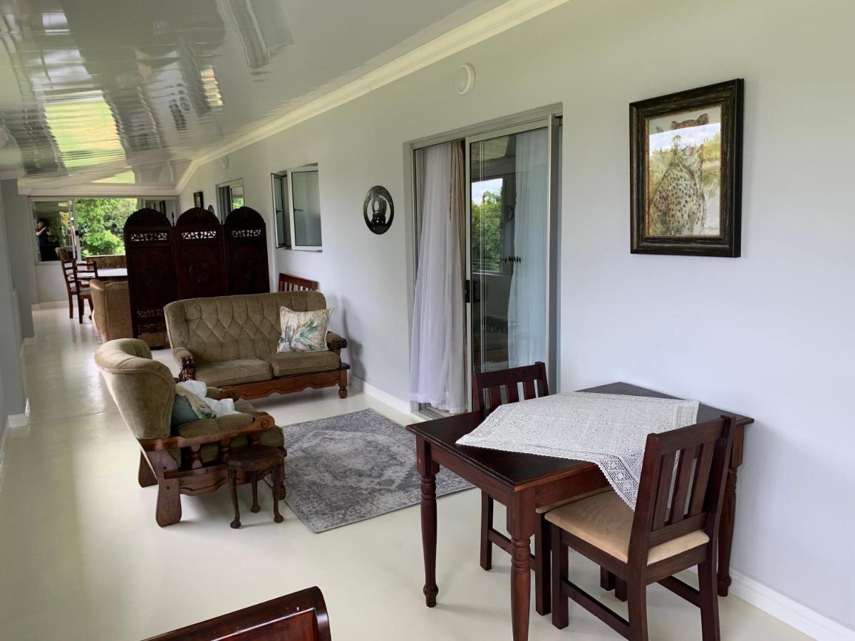 Jelani Guest House White River Bagian luar foto